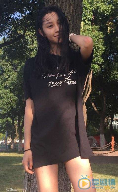阿丽亚户外照片 阿丽亚高清写真_阿丽亚高清剧照