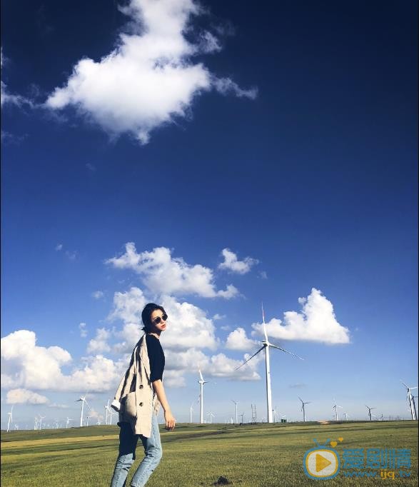 阿丽亚户外照片 阿丽亚户外照片