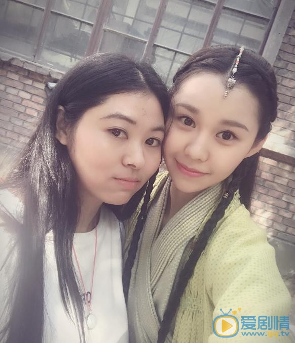 阿丽亚片场照 阿丽亚片场照