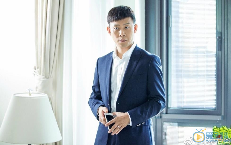 我的亲爹和后爸李梁剧照 