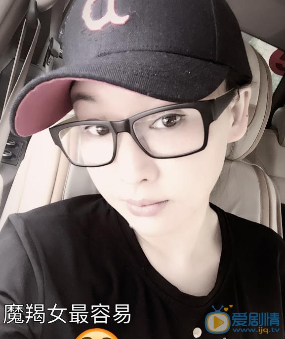 买红妹生活照 买红妹高清写真_买红妹高清剧照