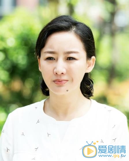 买红妹《我的亲爹和后爸》剧照 买红妹高清写真_买红妹高清剧照