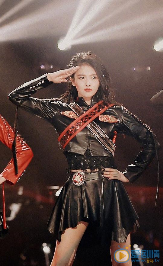 招摇路招摇是谁饰演的？路招摇饰演者白鹿个人资料、写真及生活照欣赏