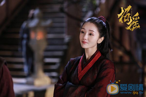 招摇琴芷嫣是由谁饰演的 肖燕还有演过什么电视剧