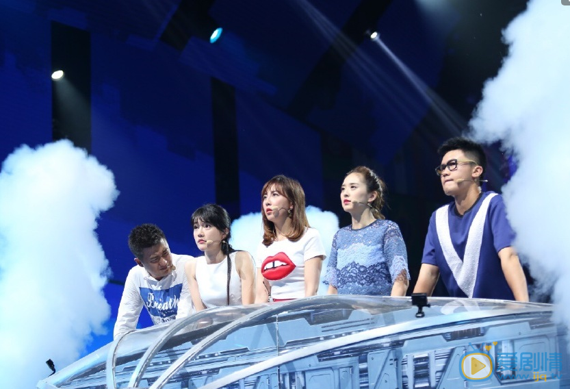 刘欣然综艺《汉语桥》主持照片 刘欣然高清写真_刘欣然高清剧照
