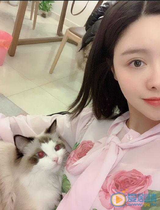 魏晓涵自拍照 魏晓涵高清写真_魏晓涵高清剧照