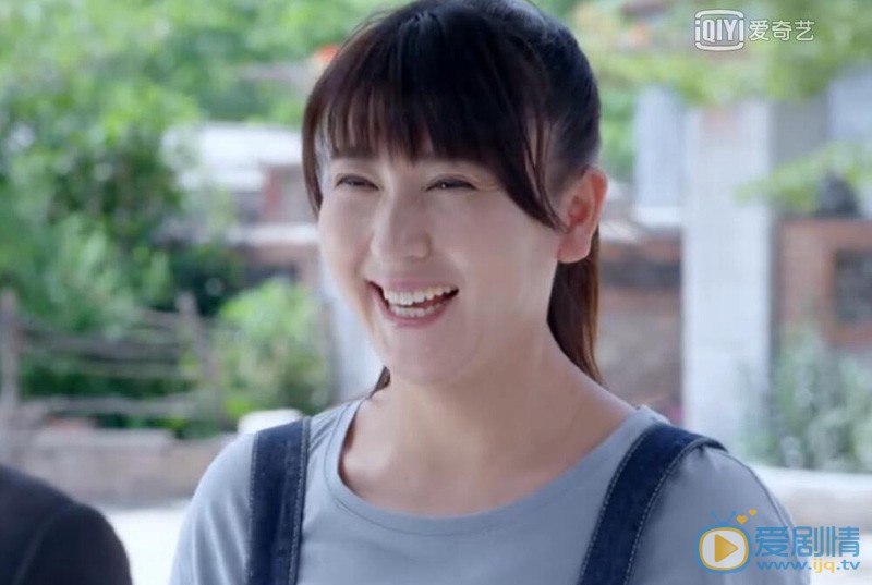 刘家媳妇梁三朵剧照 