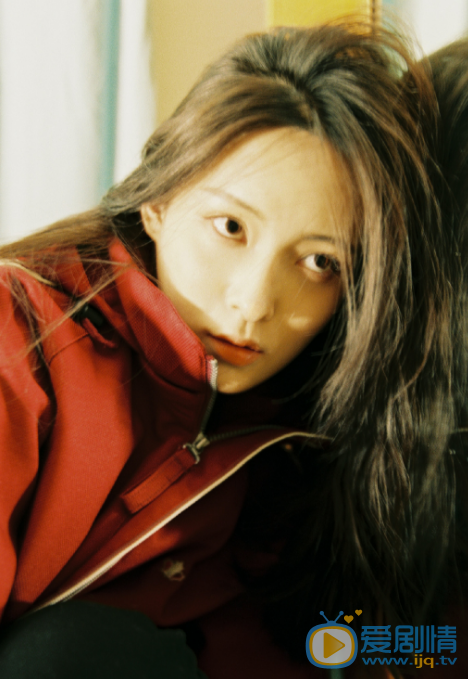 孙安可红色文艺写真照片