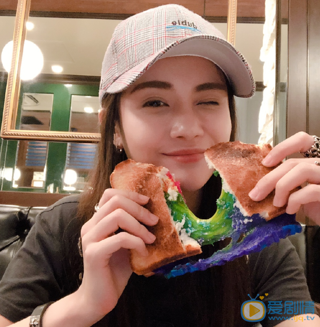 孙子钧甜美生活照 孙子钧甜美生活照