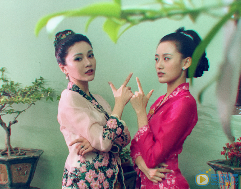 孙子钧与人合照 孙子钧高清写真_孙子钧高清剧照