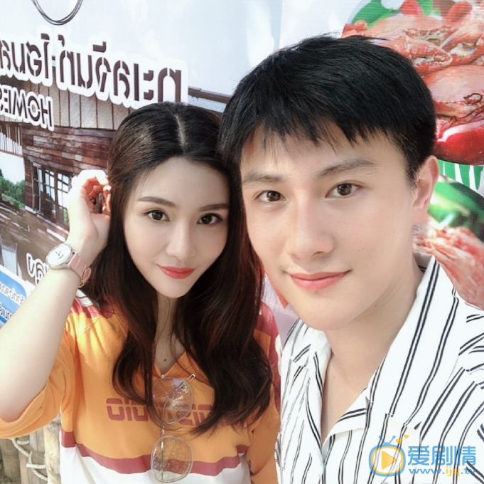 孙子钧与人合照 孙子钧高清写真_孙子钧高清剧照