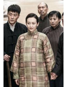 芝麻胡同严振声一共有几个孩子？牧春花的孩子是他的吗？
