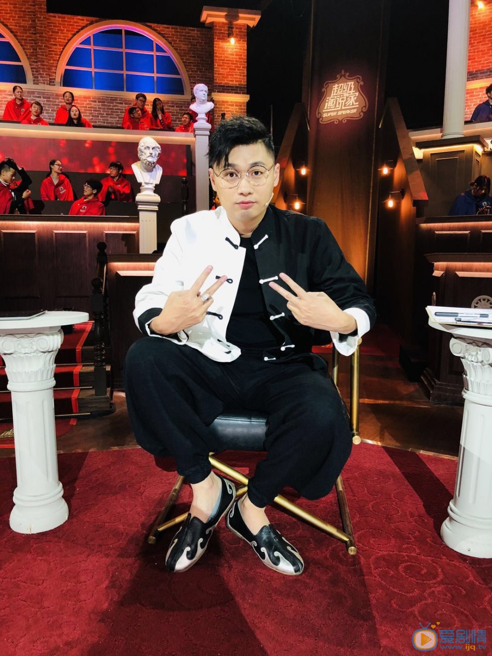 李林舞台活动照片 李林《超级演说家》节目照片