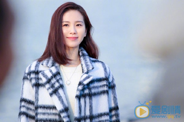 如果可以这样爱白考儿怀孕是怎么回事？先后与哪些男人发生关系？
