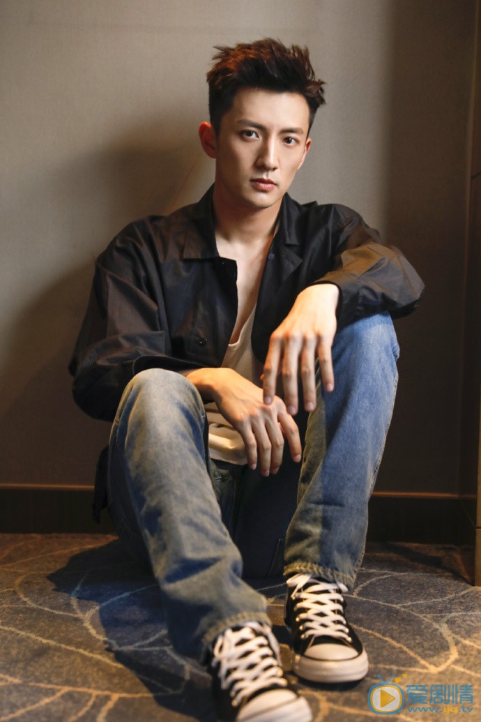 杨仕泽帅气写真 杨仕泽高清写真_杨仕泽高清剧照