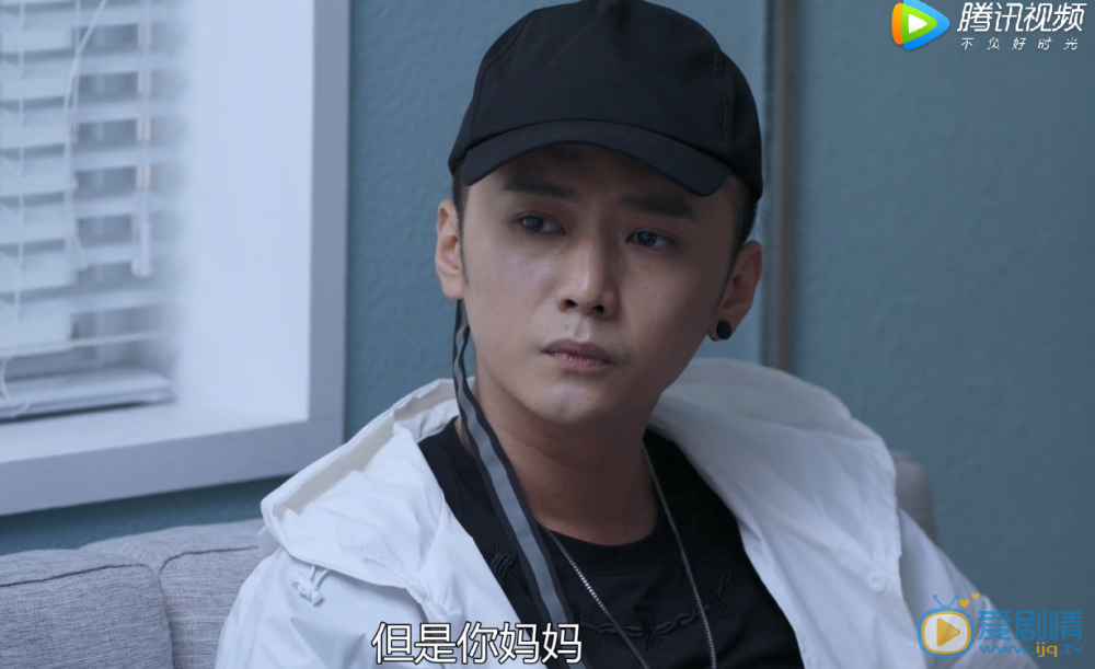 爱上你治愈我郑贤宇剧照 刘潺爱上你治愈我剧照