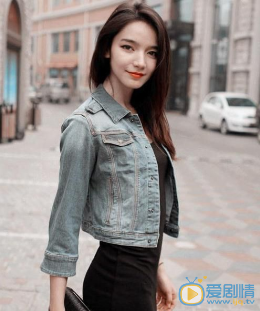  反恐特战队之天狼秦晓阳喜欢的人是谁？他最后和谁在一起了？