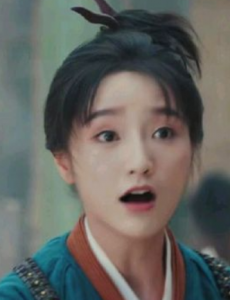 《新白娘子传奇》小青的父亲到底是谁？玉芙蓉和她是什么关系？