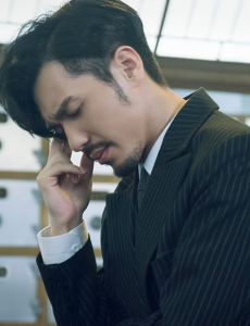 电视剧《绅探》叶常青到底是好人还是坏人？他和罗非关系如何？