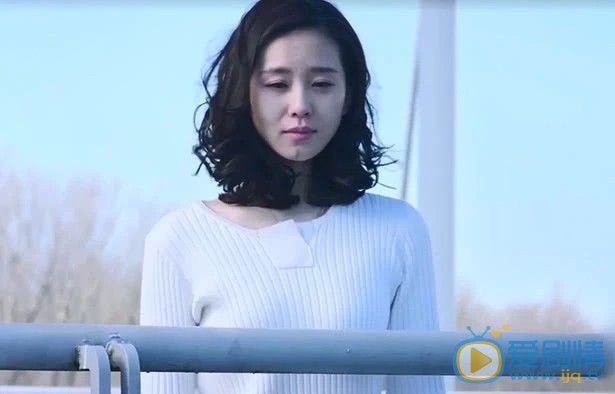 如果可以这样爱白考儿为什么跳河自杀？