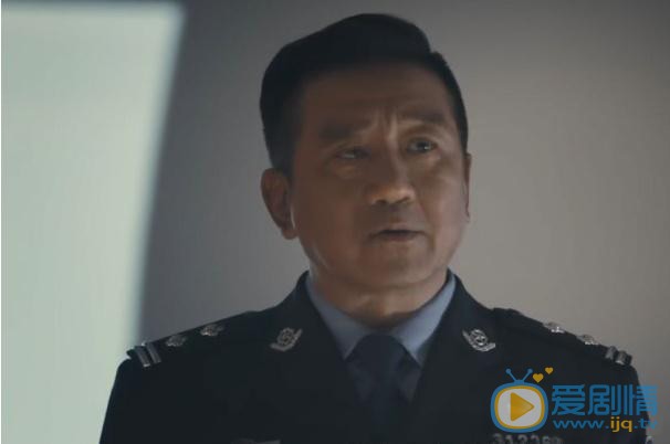 一场遇见爱情的旅行金小天为何要向老冯开枪？