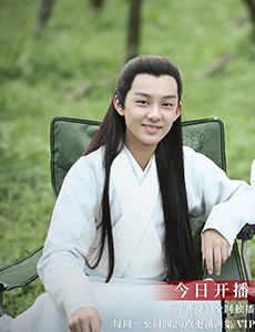听雪楼萧忆情小时候扮演者是谁？萧忆情小时候是谁演的？