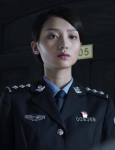 破冰行动马雯是什么人？她为什么一直跟着李飞？