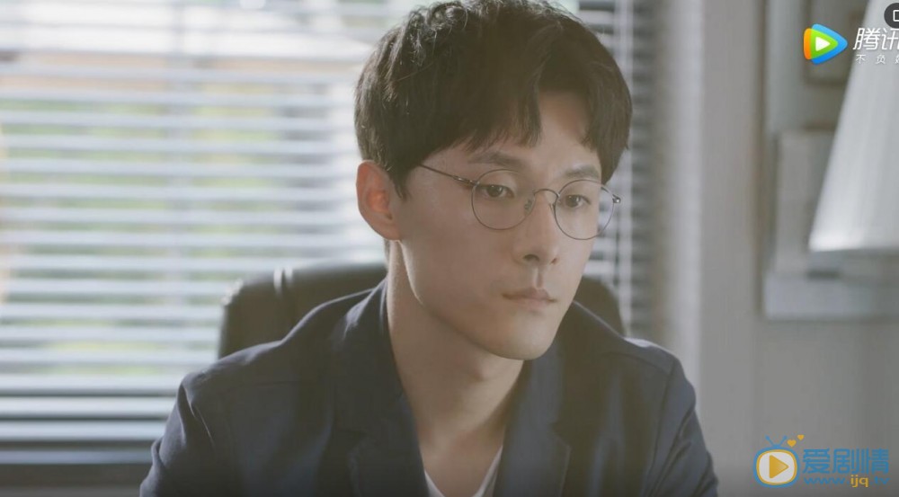 我只喜欢你程由美为什么要偷偷动言默电脑？