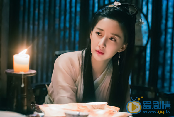 白发痕香是谁扮演的？痕香的扮演者是谁？