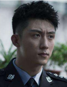 破冰行动李飞为什么闯进塔寨村？他不怕林耀东杀死自己吗？