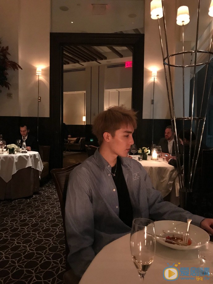 曹煜辰生活照图片 曹煜辰生活照图片