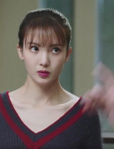 我们都要好好的艾丽莎是不是喜欢向前？