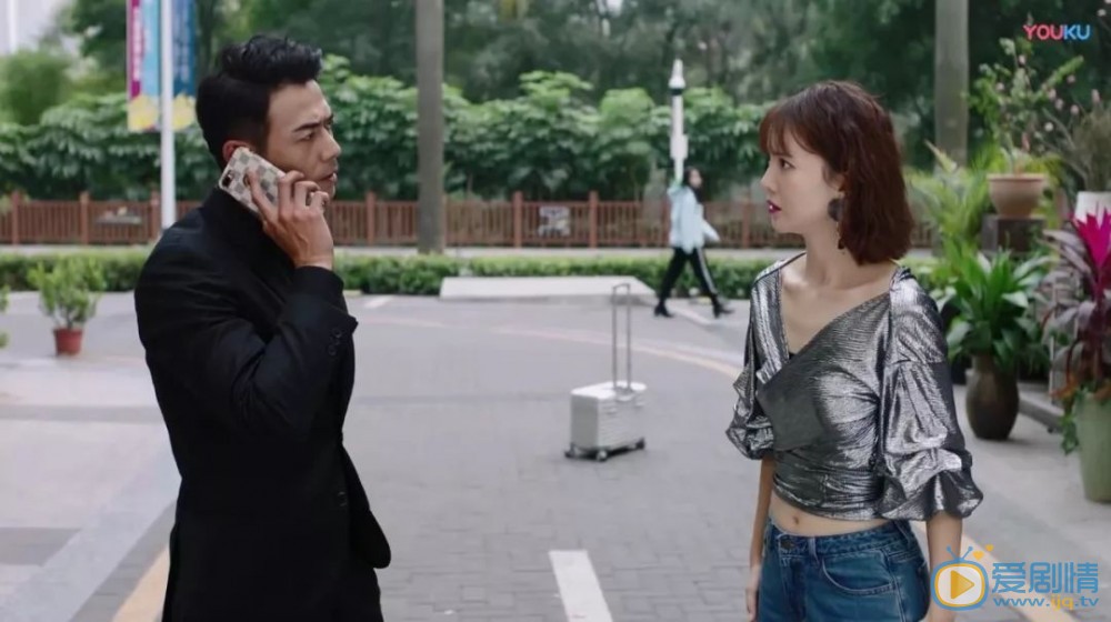 我们都要好好的向前和艾丽莎为什么互相不待见？