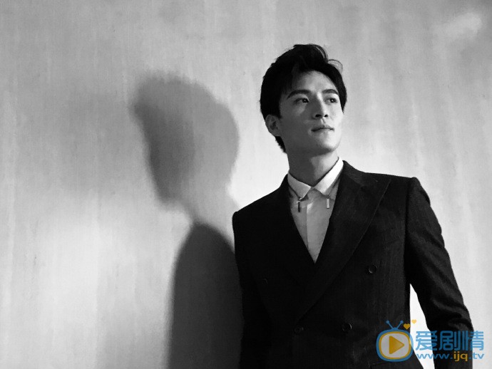 汪汐潮黑白写真 汪汐潮高清写真_汪汐潮高清剧照