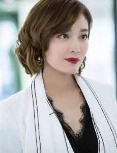我们都要好好的薇薇安干了那么多坏事 为何艾丽莎从不将她放在眼里？
