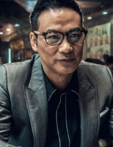 破冰行动经常和赵嘉良联系的光头是谁？他的下场是什么？
