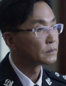 破冰行动李维民到底是不是在利用赵嘉良？他会担心赵嘉良的安全吗？