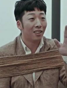 动物管理局吴爱爱为什么讨厌刘国栋？刘国栋为什么一直要自杀？