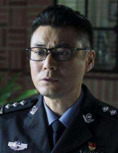 破冰行动蔡永强和陈光荣是什么关系？蔡永强是否知道陈光荣违法？