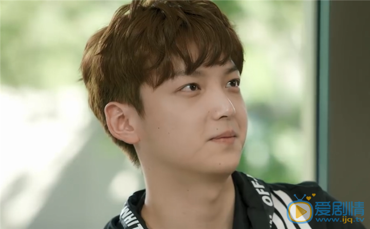 当她恋爱时阿九的扮演者是谁？阿九的结局是什么？