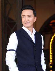 神探柯晨孙满堂的真实身份是什么？孙满堂是好的还是坏的？