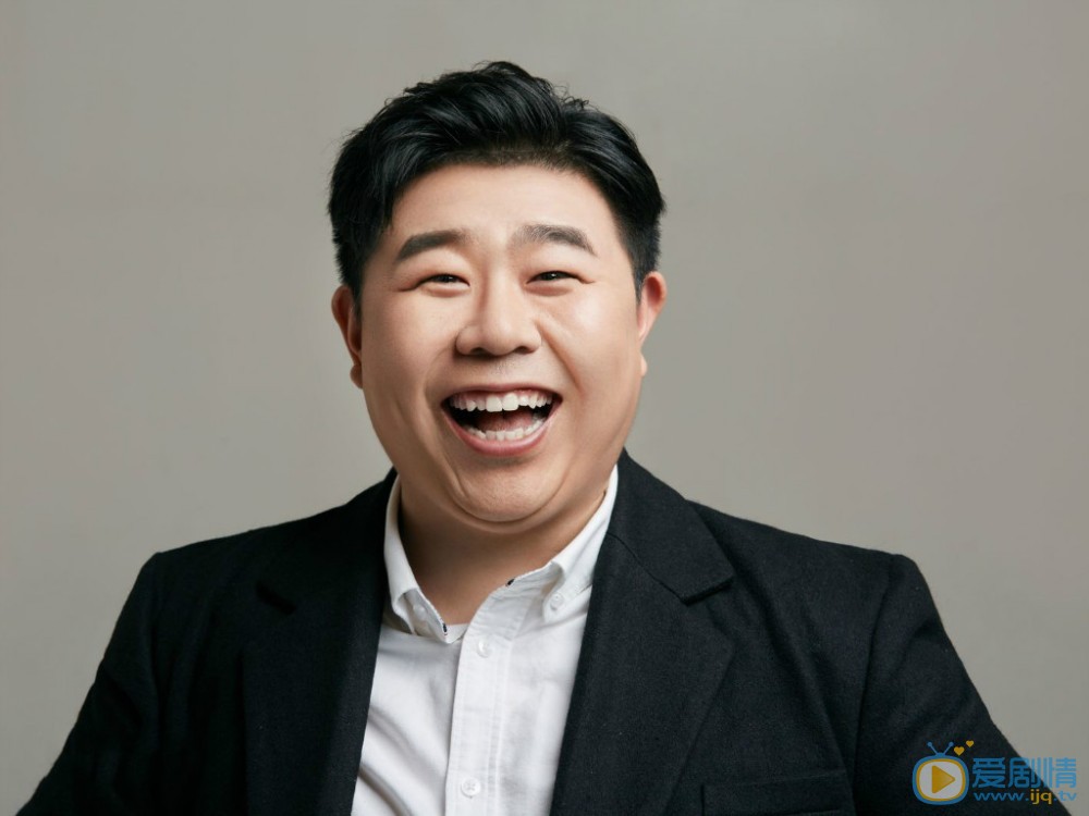刘恩尚俏皮西装写真图片 刘恩尚高清写真_刘恩尚高清剧照
