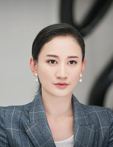 那片花那片海康乃欣是由谁饰演的？剧中的她是一个怎样的人？