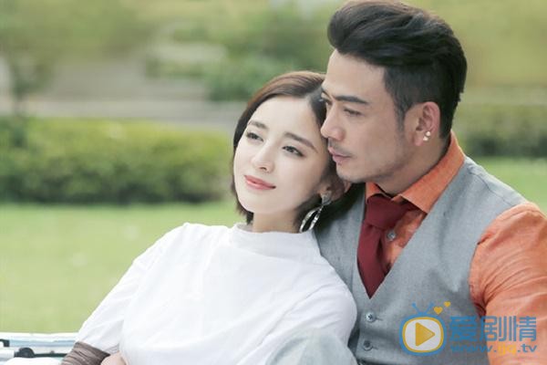 归还世界给你陆淮扮演者是谁？最后的结局怎么样？