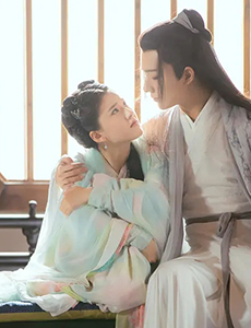 天雷一部之春花秋月上官秋月和春花两人是亲兄妹吗？