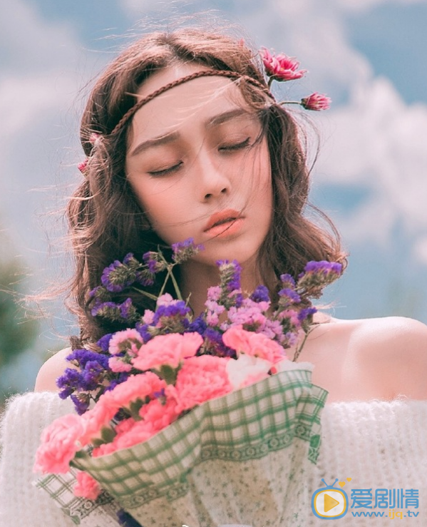 邵伟诗花仙子写真