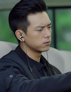 亲爱的热爱的韩商言为什么叫做gun神？