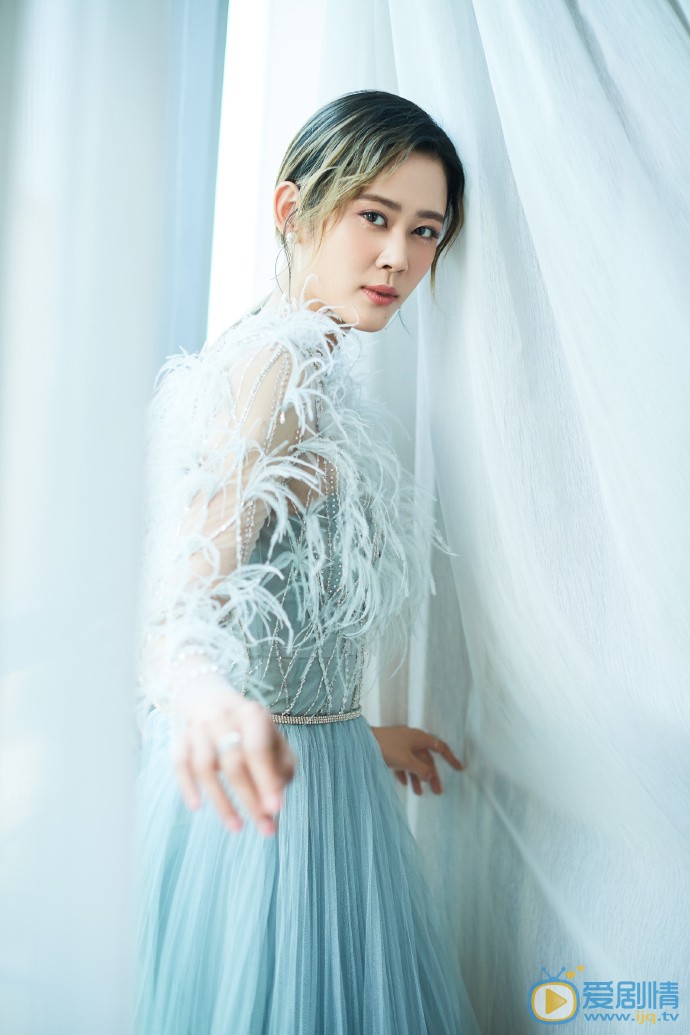 那广子精选活动照图片 那广子高清写真_那广子高清剧照