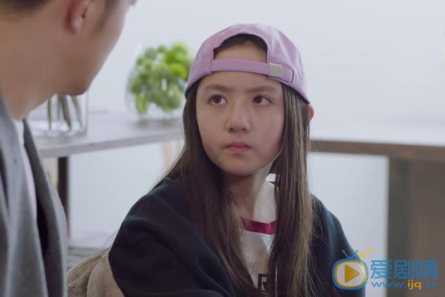 亲爱的热爱的小艾亲爱的热爱的剧照