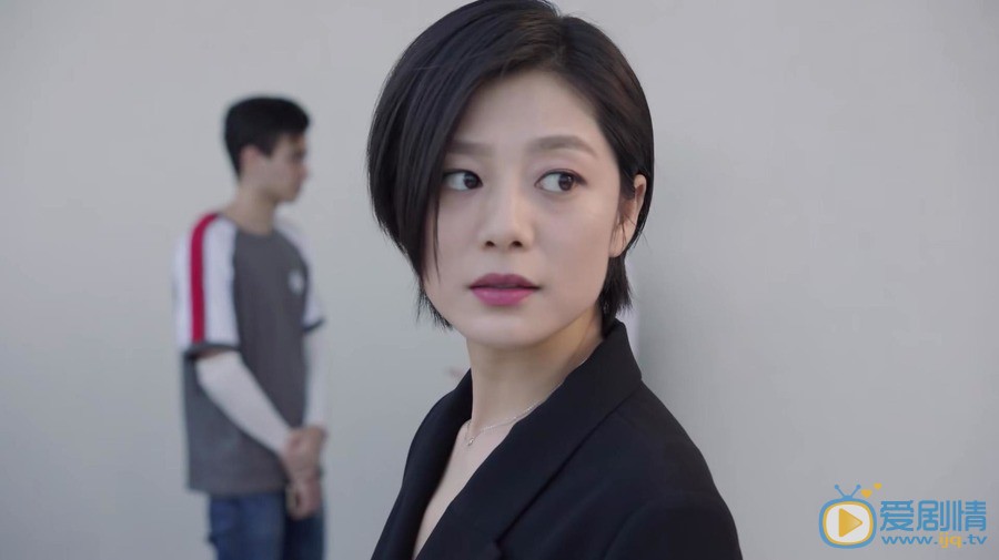 王真儿《亲爱的热爱的》剧照 王真儿高清写真_王真儿高清剧照